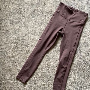 Athleta Ultimate Stash Pocket 7/8 Tight